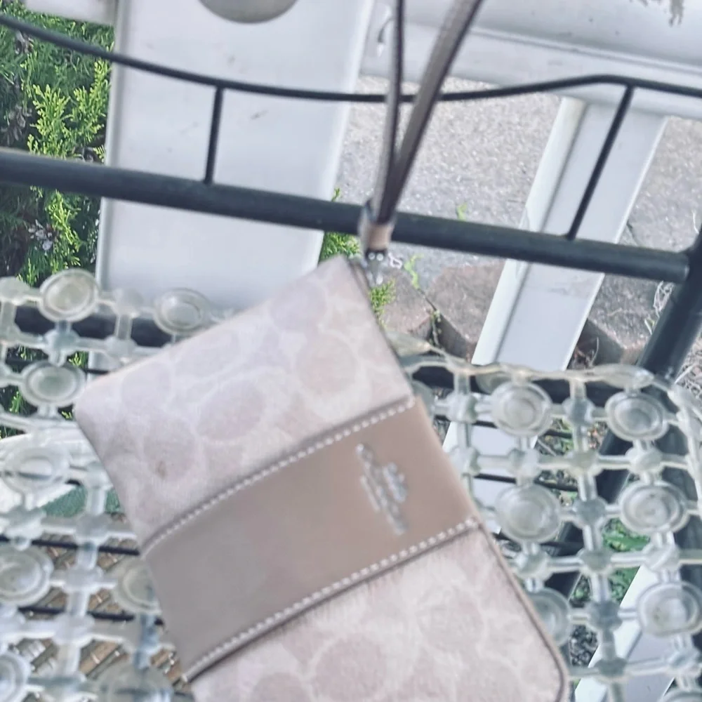 COACH wristlet Bag